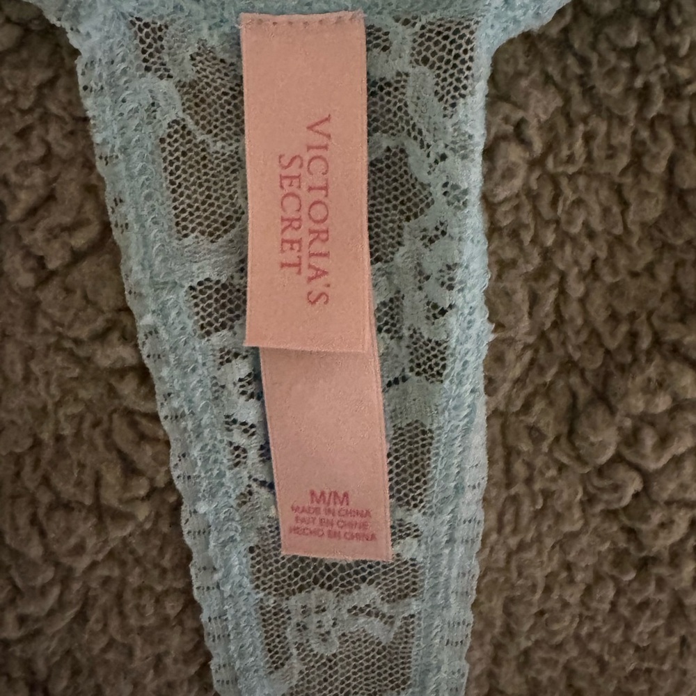 Victoria’s Secret Lace Top Lingerie Romantic Feminine Size Medium - Picture 5 of 5